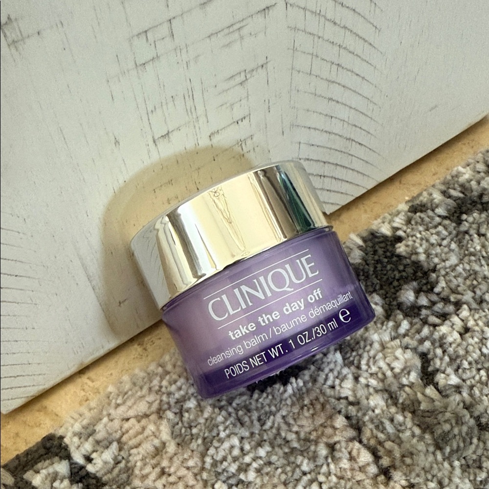 Clinique Purple Makeup Remover Skincare